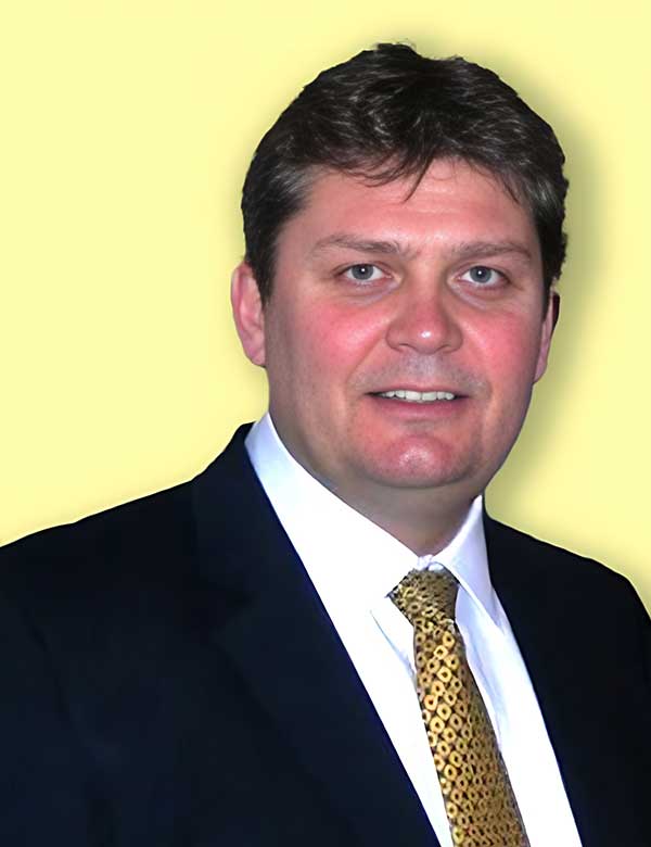 Fynn Lyskov - Director Finance